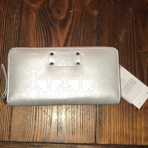 Kate Spade zip around wallet
